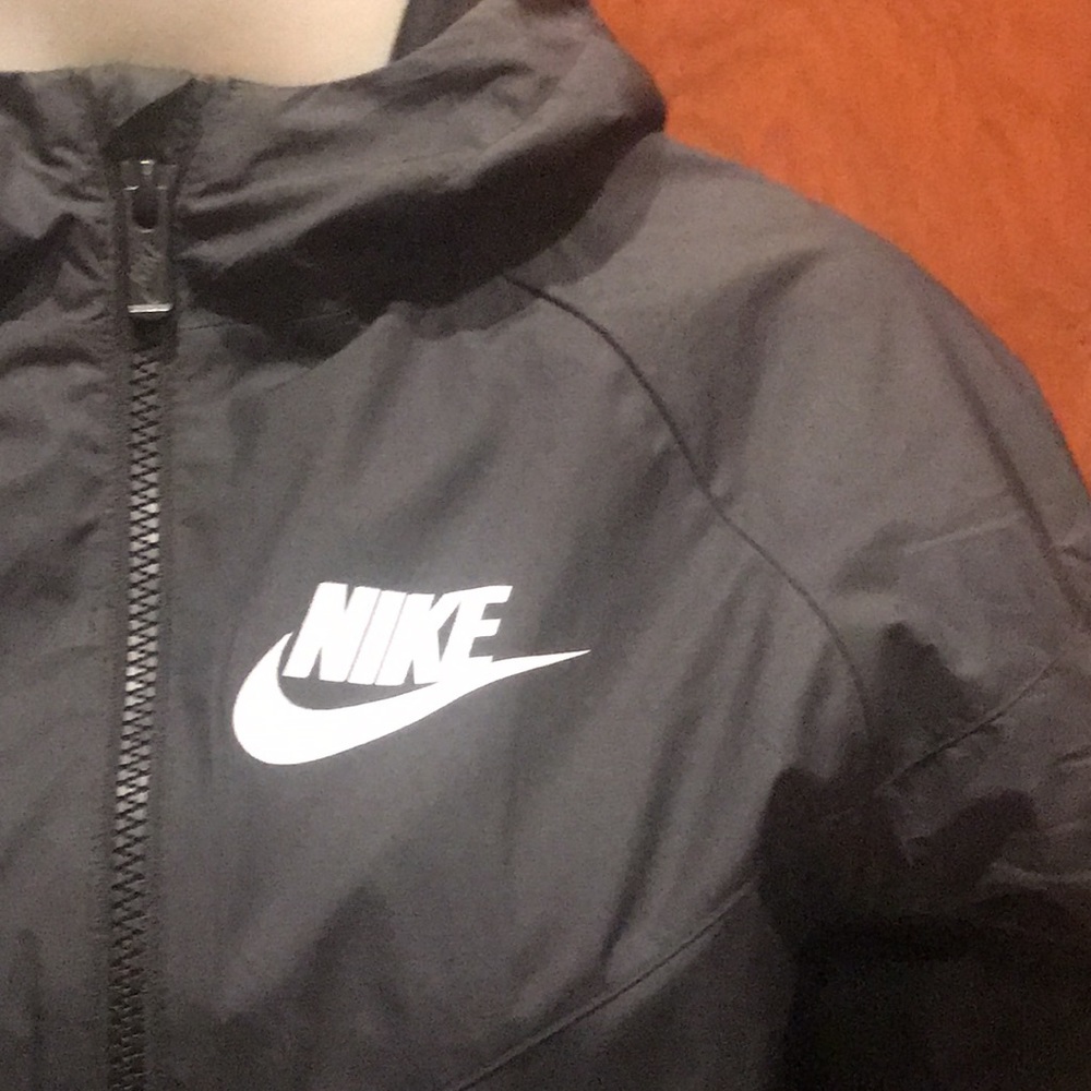 Nike Jacket - Picture 2 of 5